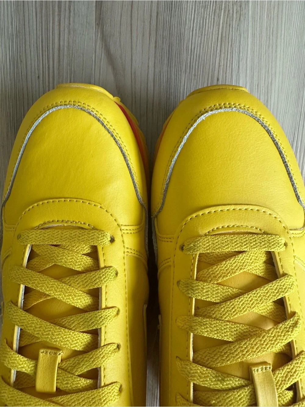 FILA | Orbit Stripe Platform Sneakers